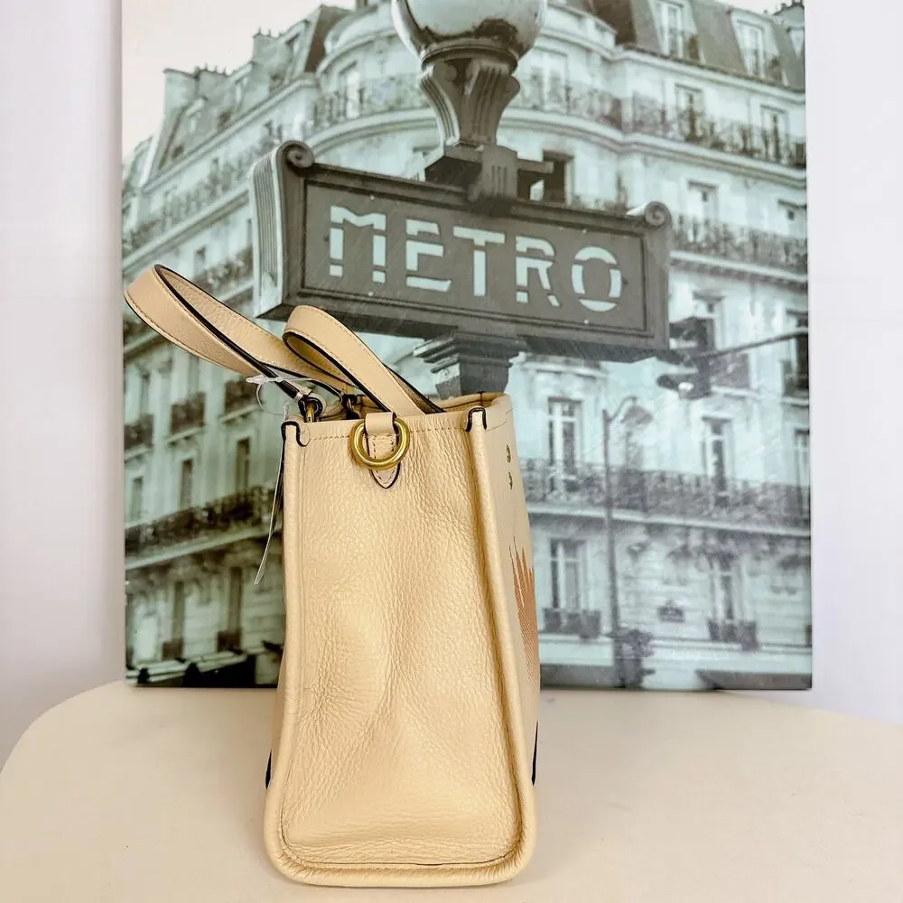 Coach C6494 X Jennifer Lopez Dempsey Tote 22 With Nyc Skyline In Cream
